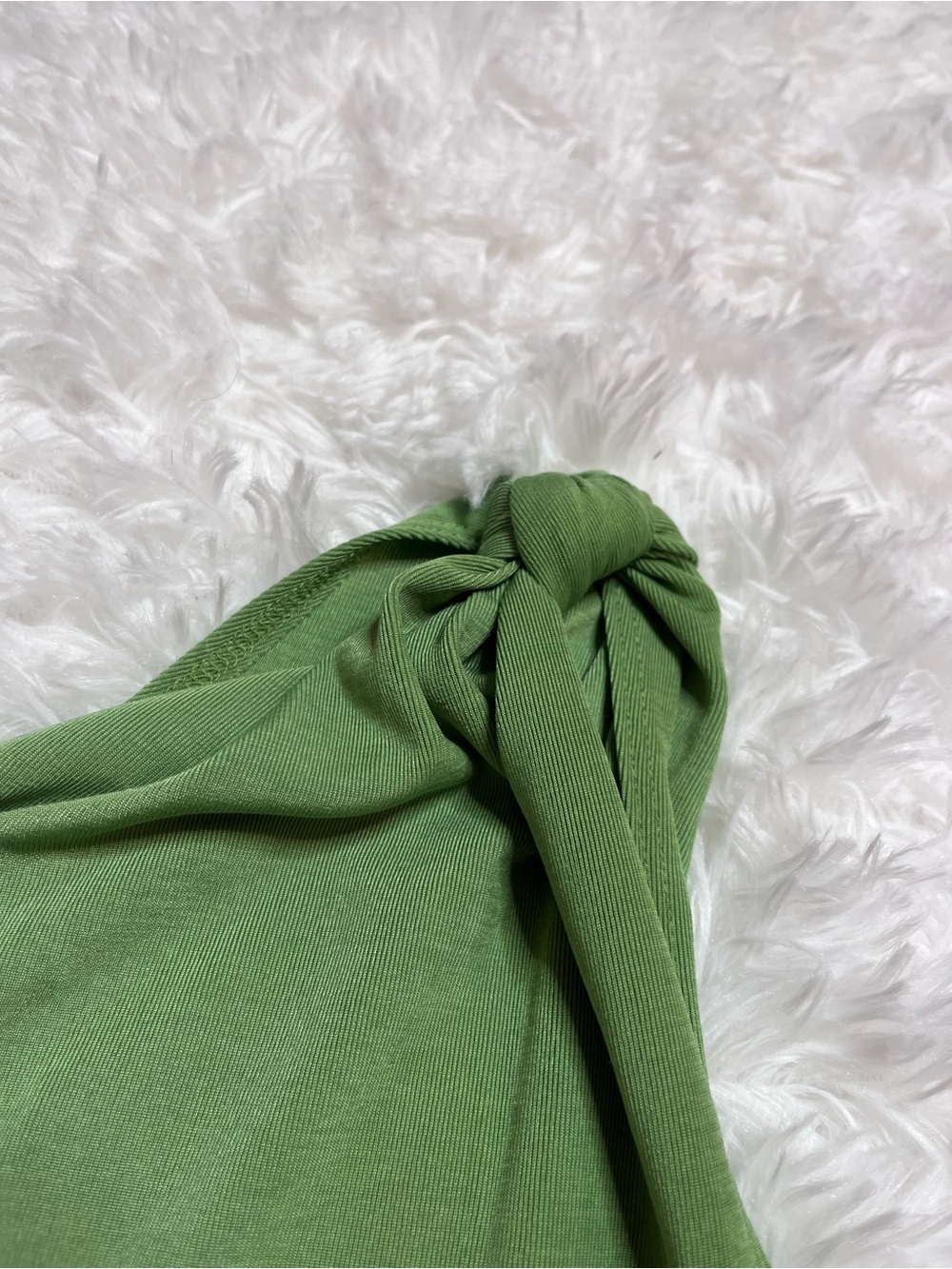 Abercrombie & Fitch One-Shoulder Knot Tank Top - Picture 2 of 7